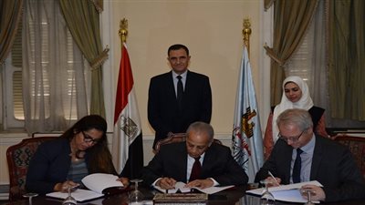 التعليم توقع على دراسة الجدوى لإعادة تأهيل مدارس التعليم الفنى