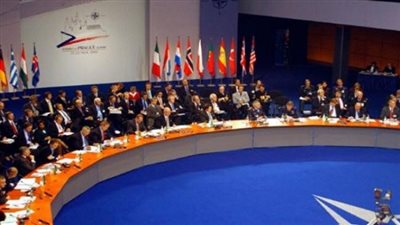 تركيا تعرض استضافة قمة الناتو في 2018