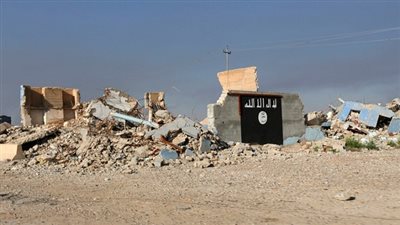 تدمير مقار ومخزن لـ