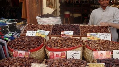 استقرار أسعار البلح.. والأسواني يسجل 16 جنيها