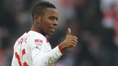 اللاعب الدولي المسلم إبراهيما تراوري يكشف: وضع المسلمين في ألمانيا أصبح أصعب من قبل.. وسأفطر في رمضان لهذا السبب