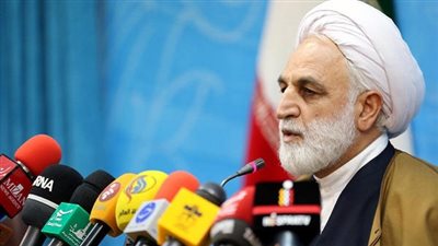 طهران تعتقل 