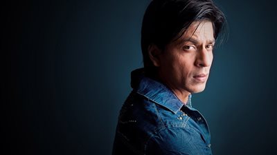 رامز جلال يصالح شاروخان.. ماذا قدم له؟