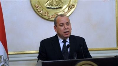 محافظ دمياط يحيل 8 من العاملين فى الوحدات المحلية للتحقيق بسبب الغياب