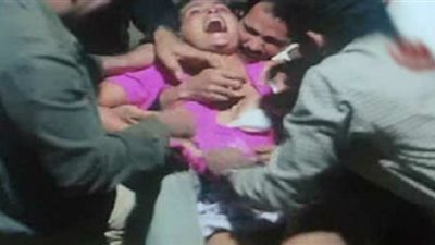 موقف رجولي.. أمير كرارة ينقذ هذه الفتاة من الإغتصاب