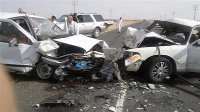الصحة: وفاة 4 مواطنين وأصابة 13 اخرين فى حادث تصادم سيارتين بمحافظة كفر الشيخ