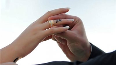 هل يجوز للفتاة أن تخطب لنفسها؟.. شيخ الأزهر يجيب