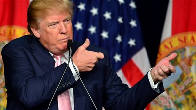 أول إتصال بين 