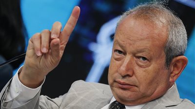 نجيب ساويرس يرد على إتهامه بتمييز المسلمين.. ماذا قال؟