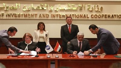 وزير النقل يشهد مراسم توقيع برتوكول تمويل بمبلغ 290 مليون يورو