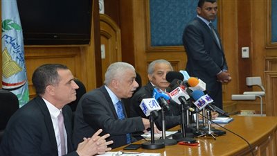 شوقى يعلن نتيجة الدبلومات الفنية 