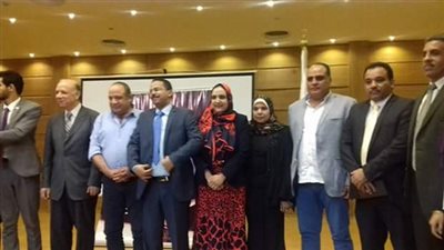 محافظ القاهرة: سعيد بتواجدي مع الشباب والحوار معهم ممتع