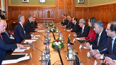 الرئيس السيسي يلتقى برئيس البرلمان المجرى