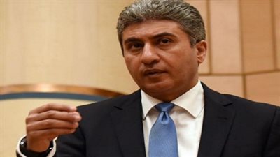 وزير الطيران: لا تهاون فى عملية تأمين المطارات المصرية