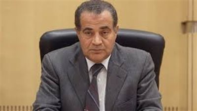 وزير التموين :سنقلص استيراد القمح لـ10% ولن ندعم دقيق المخابز