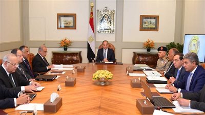 السيسي: مواصلة التنسيق بين الوزارات والجهات المعنية بإنشاء حي السفارات