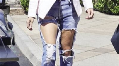 حكم إرتداء الملابس 