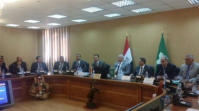 وزير النقل يلتقي محافظ الشرقية وأعضاء مجلس النواب بالمحافظة