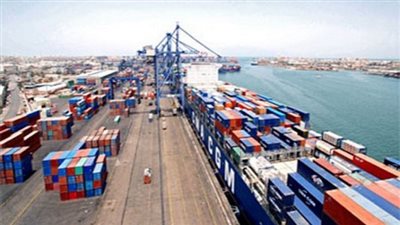 4 الاف طن حديد تغادر السويس الى السعودية