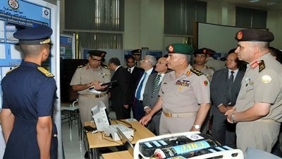 الفريق محمود حجازى يشهد فعاليات المعرض العلمى السنوى للكلية الفنية العسكرية