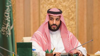 محمد بن سلمان يطلق مشروعًا سياحيًا عالميًا في البحر الأحمر
