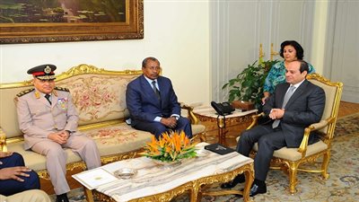 وزير الدفاع التشاد.. يناقش سبل الارتقاء بالتعاون العسكري والأمني مع مصر