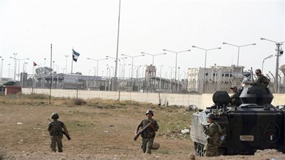 تركيا ترسل تعزيزات عسكرية إلى الحدود مع سوريا