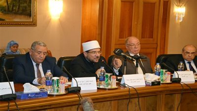 صالون الجمهورية الثقافي يعود بقوة  للساحة الفكرية والثقافية ويناقش في أولى لقاءاته كتاب لوزير الأوقاف