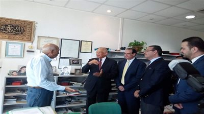 بالصور.. عبد العال يتفقد مركز غنيم بجامعة المنصورة 