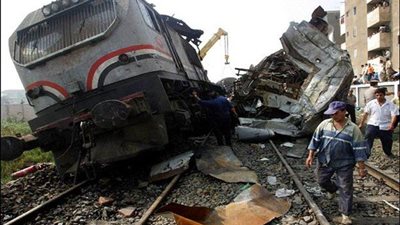 5 مواقف أثارت غضب المواطنين في حادث تصادم قطاري الإسكندرية.. تأخر وصول الإسعاف.. وصورة 