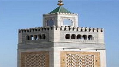 بالفيديو:إقامة مسجد أعلى برج سكنى للتحايل على القانون