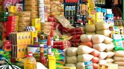 ضبط كميات كبيرة من السلع التموينية قبل بيعها بالسوق السوداء بحلوان