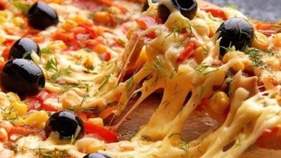 ضبط كمية منتجات فاسدة داخل محل بيتزا في بورسعيد.. إقرا التفاصيل