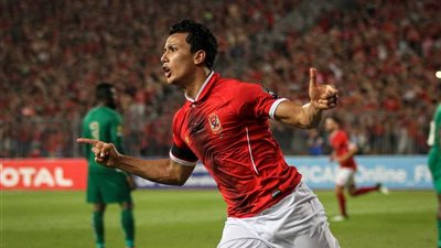 عمرو جمال يرتدي قميص العظماء بعد الإحتراف.. تعرف على رقمه في بيدفيست