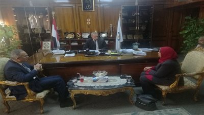 محافظ قنا يستقبل نائب وزير الإسكان للتطوير الحضري والعشوائيات