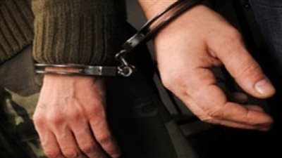 ضبط تشكيل عصابي يتزعمه أمين شرطة بالإسكندرية