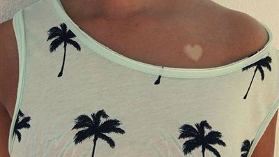 شاهد| فنانة شهيرة تظهر 