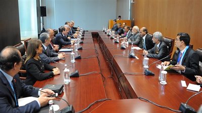 السيسي يلتقى رئيس وزراء الهند ويعقد معه جلسة مباحثات