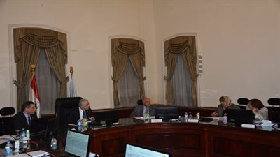 مجلس إدارة الأكاديمية المهنية للمعلمين يوافق على البرنامج المقترح لترقية (٥٢٣٠٠٠)