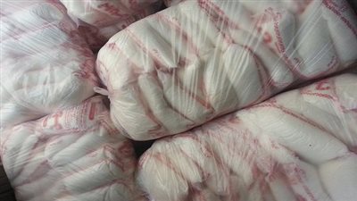 ضبط 2,987 طن سكر و 1,604 عبوة زيت من السلع التموينية قبل بيعها بالسوق السوداء فى الزقازيق وبولاق الدكرور