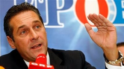 النمسا: رئيس حزب متطرف يتعهد بمنع المسلمين من التحول إلى أغلبية