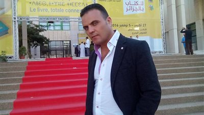 الشاعر الجزائري شاكر بوعلاقي يصدر ديوانه اعترافات إمراة عاشقة