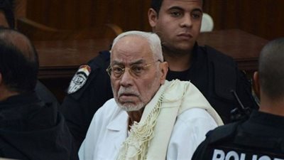 وفاة مهدي عاكف.. إقرا التفاصيل