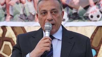 الجيزة تداهم مصانع 