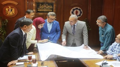 محافظ السويس يبحث مع وفد كورى دراسة إنشاء منطقة صناعية كورية بالمحافظة