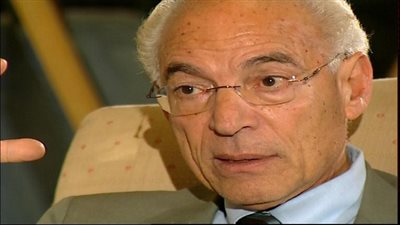 بالفيديو.. 90 دقيقة فاروق الباز يرد على عمرو موسى حول ما ذكره عن شقيقه في مذكراته