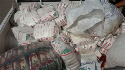 ضبط 126000 عبوة سكر وملح طعام 