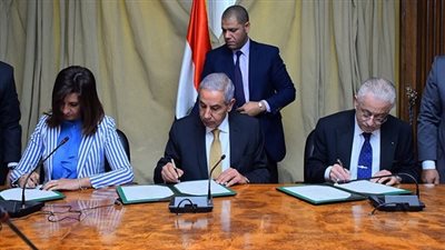وزراء الصناعة والتعليم والهجرة.. بروتوكول تعاون لتوعية الشباب بسبل الهجرة الآمنة 