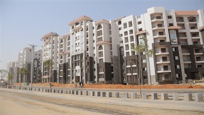 مدبولي من العاصمة الإدارية الجديدة: 25 ألف وحدة بالحي السكني يتم تشطيب 17 ألفاً وديسمبر المقبل بدء تشطيب الفيلات