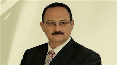 هشام عبد الواحد يفوز برئاسة هيئة مكتب 